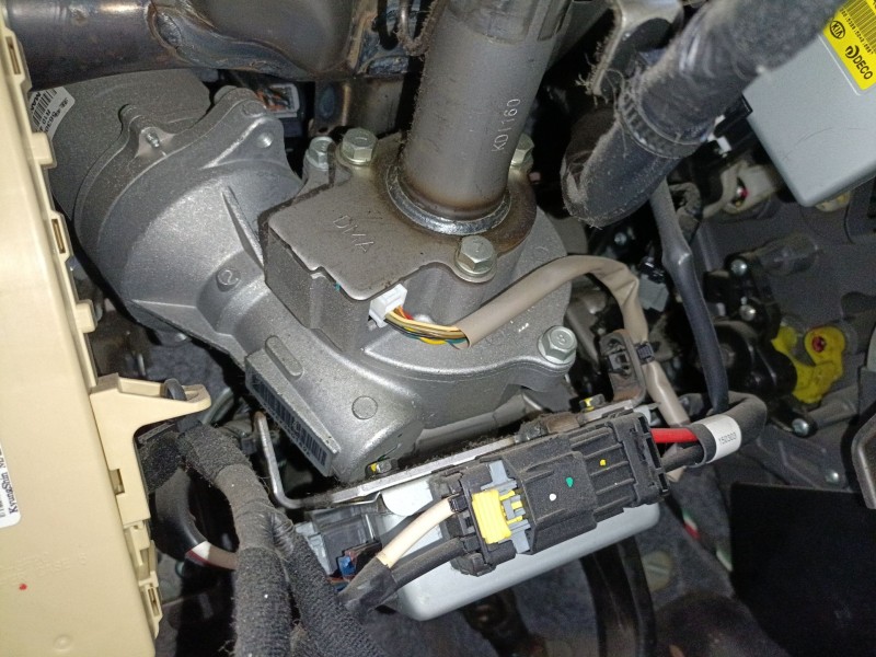 Recambio de columna direccion para kia carens iv van (a4) crdi referencia OEM IAM   