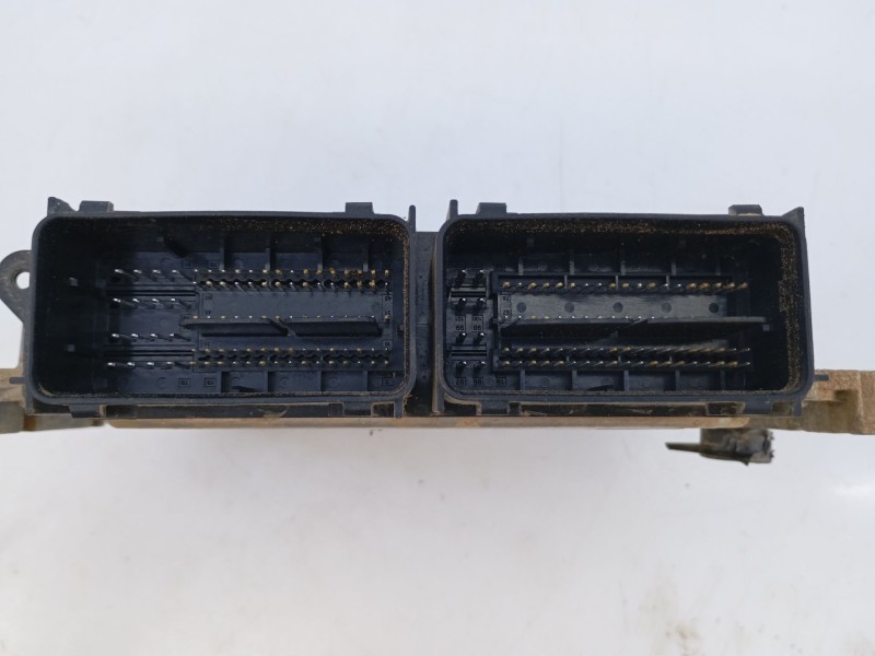 Recambio de centralita motor uce para ford focus iii turnier 1.5 tdci referencia OEM IAM F1F112A650RB 0281032643 