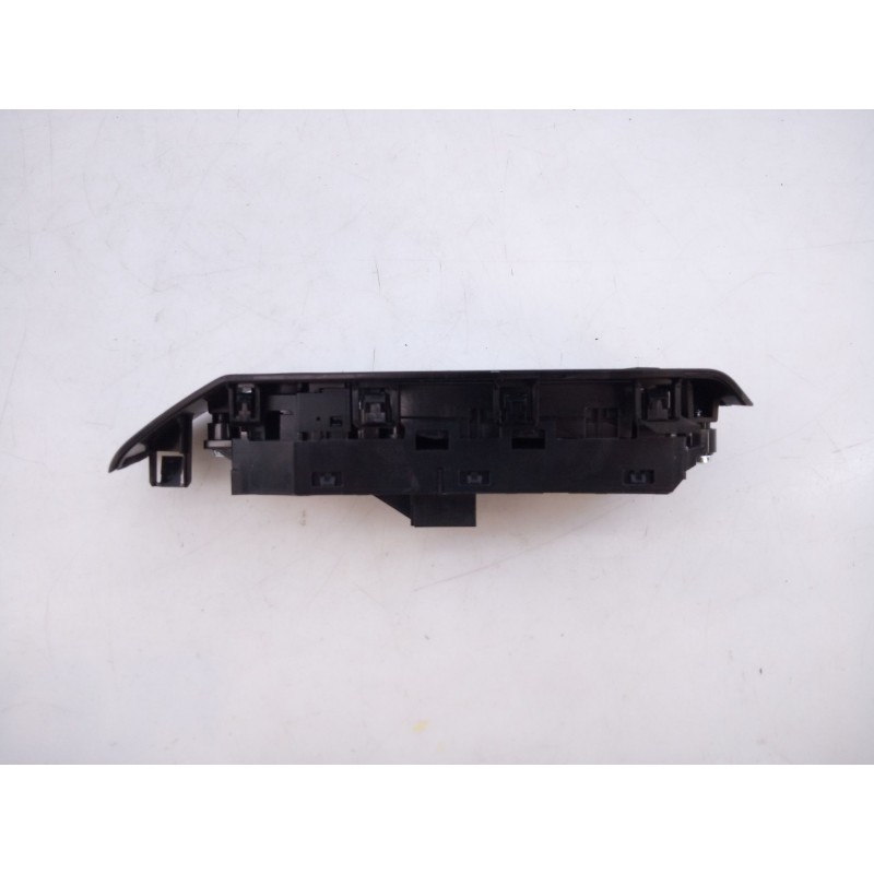 Recambio de mando elevalunas delantero izquierdo para mazda 3 hatchback (bp) 2.0 skyactiv-g m hybrid referencia OEM IAM   