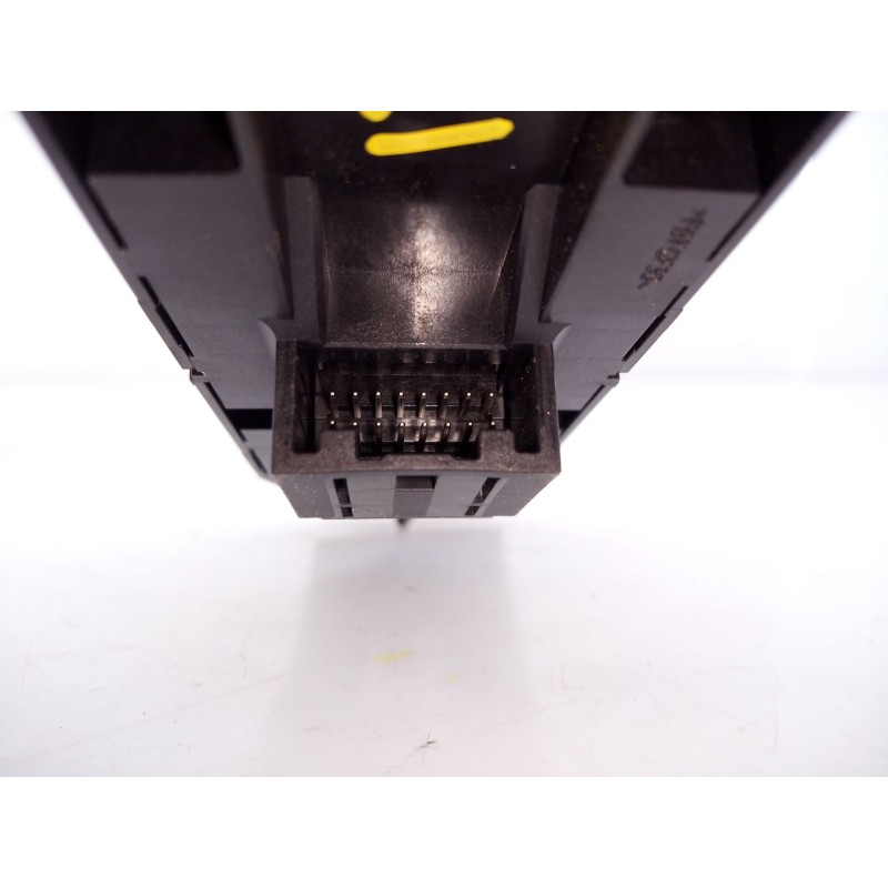 Recambio de mando elevalunas delantero izquierdo para mazda 3 hatchback (bp) 2.0 skyactiv-g m hybrid referencia OEM IAM   