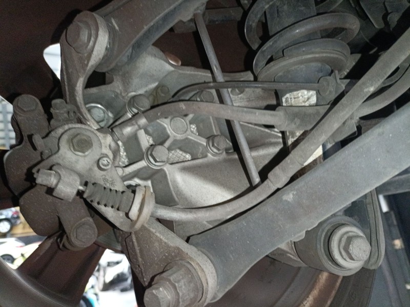 Recambio de mangueta trasera izquierda para mini mini (r56) one referencia OEM IAM   