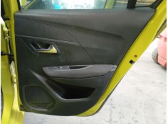 GUARNECIDO PUERTA TRASERA DERECHA 