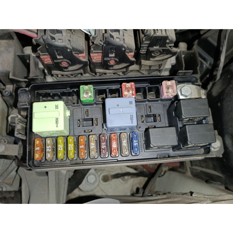 Recambio de caja reles / fusibles para mini mini (r56) one referencia OEM IAM   