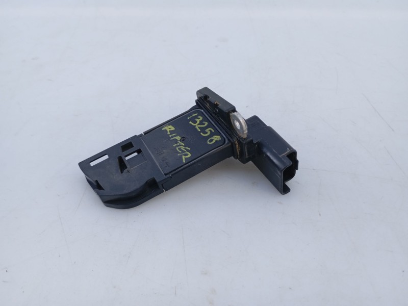 Recambio de caudalimetro para peugeot rifter 1.5 bluehdi 130 referencia OEM IAM 9677093080  