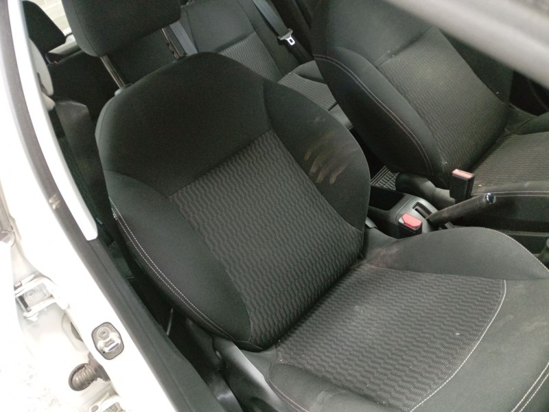 peugeot 208 i (ca_, cc_) del año 2019