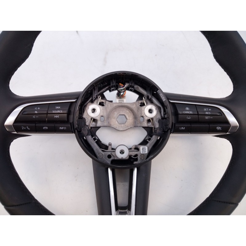 Recambio de volante para mazda 3 hatchback (bp) 2.0 skyactiv-g m hybrid referencia OEM IAM   