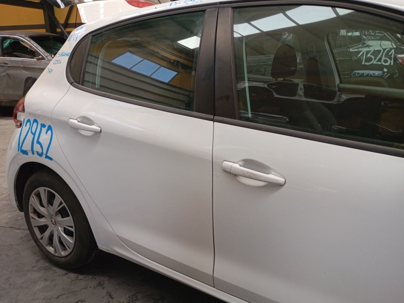 Recambio de puerta trasera derecha para peugeot 208 i (ca_, cc_) 1.5 bluehdi 100 referencia OEM IAM   