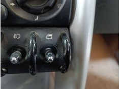 MANDO ELEVALUNAS DELANTERO DERECHO 