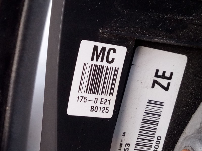 Recambio de volante para toyota c-hr hybrid dynamic referencia OEM IAM MC1750E21  