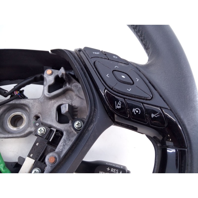 Recambio de volante para toyota c-hr hybrid dynamic referencia OEM IAM MC1750E21  