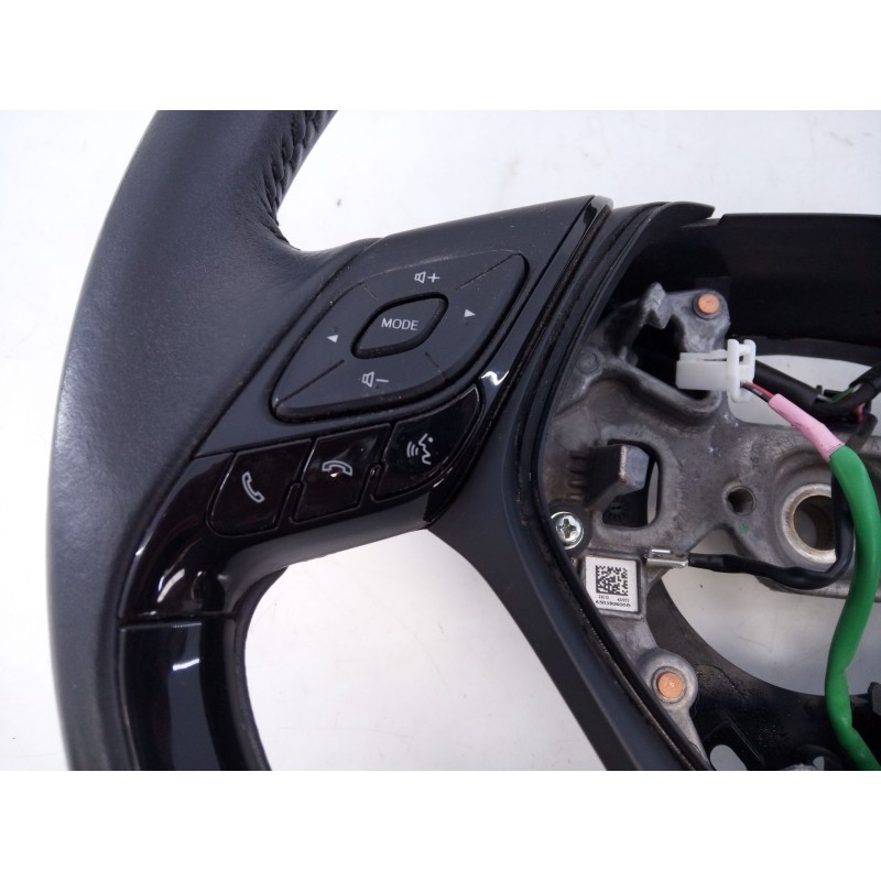 Recambio de volante para toyota c-hr hybrid dynamic referencia OEM IAM MC1750E21  