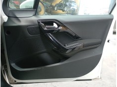 GUARNECIDO PUERTA DELANTERA DERECHA 