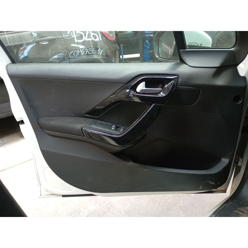 Recambio de guarnecido puerta delantera izquierda para peugeot 208 i (ca_, cc_) 1.5 bluehdi 100 referencia OEM IAM   