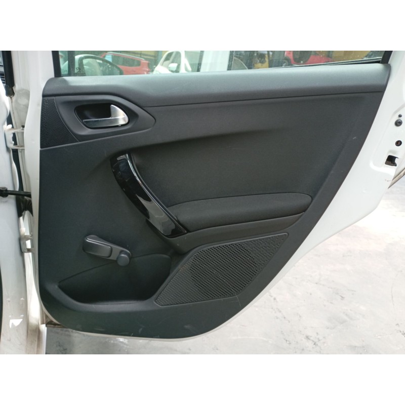 Recambio de guarnecido puerta trasera derecha para peugeot 208 i (ca_, cc_) 1.5 bluehdi 100 referencia OEM IAM   