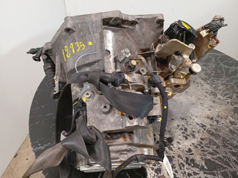 Recambio de caja cambios para peugeot 2008 (--.2013) allure referencia OEM IAM 20V246  