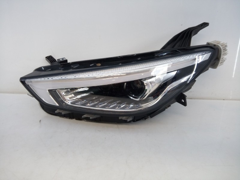 Recambio de faro izquierdo xenon para mg mg zs suv 1.0 t-gdi referencia OEM IAM A00005L0200  