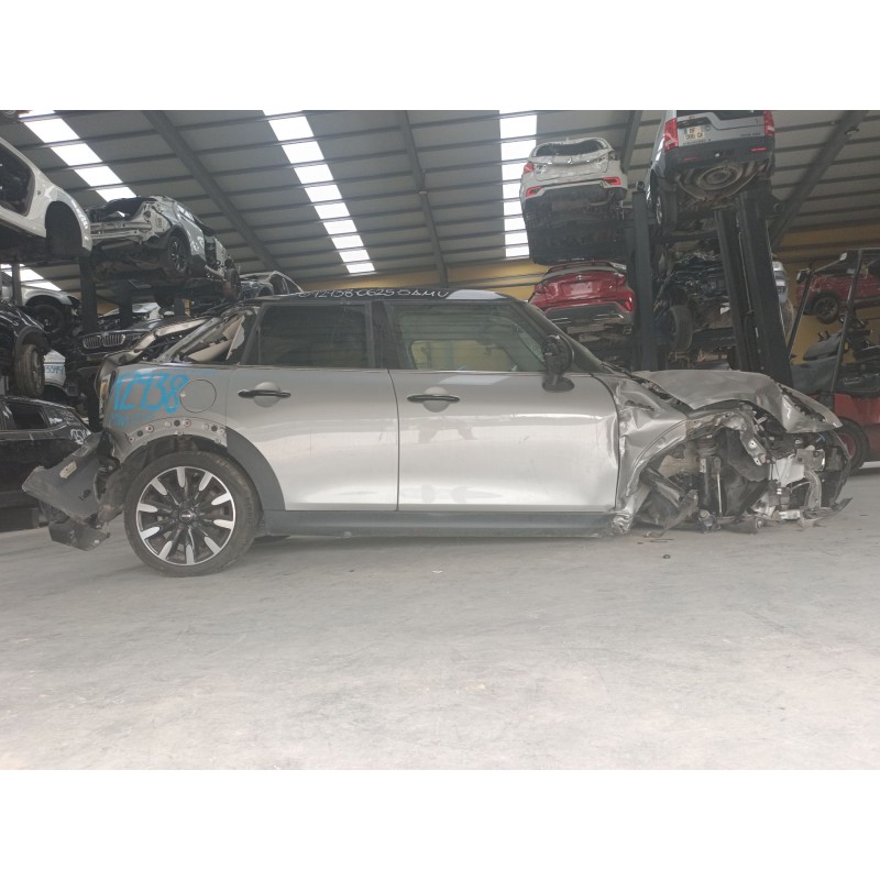 mini mini (f55) del año 2023