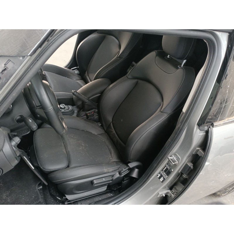 mini mini (f55) del año 2023