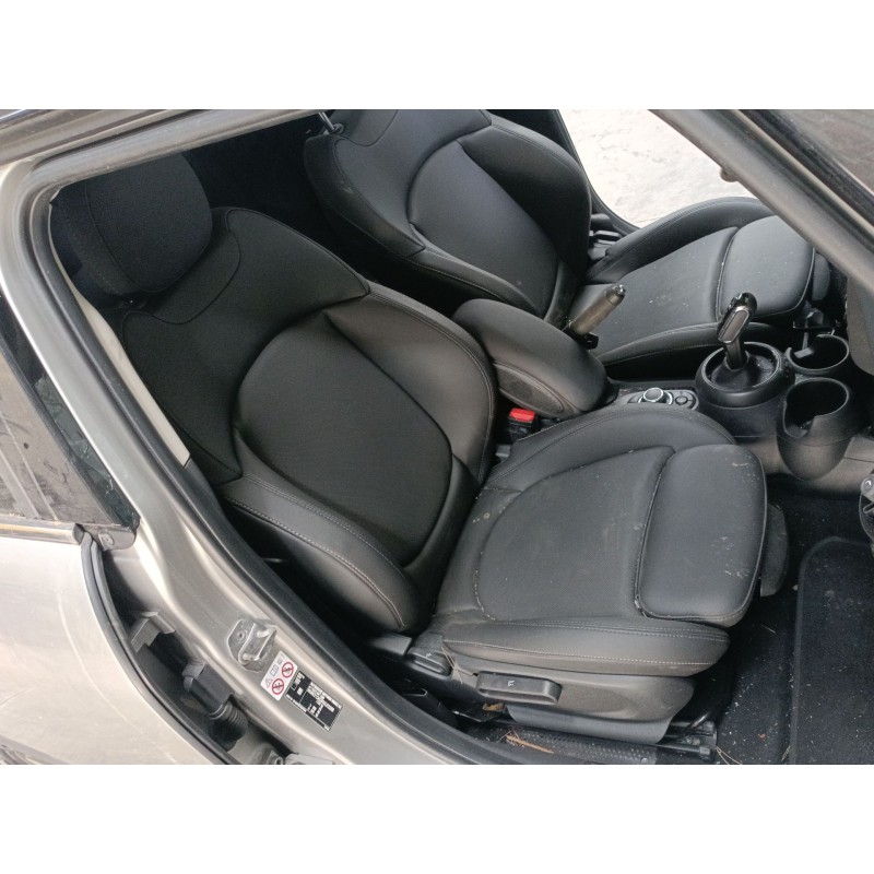 mini mini (f55) del año 2023