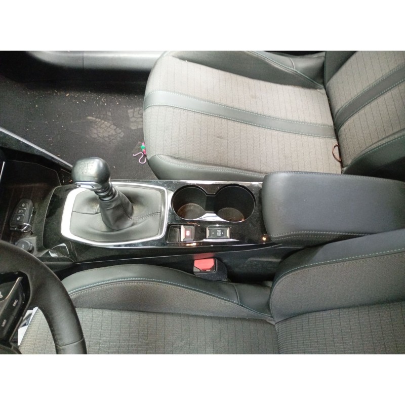 Recambio de consola central para peugeot 208 ii (ub_, up_, uw_, uj_) 1.2 puretech 100 referencia OEM IAM   