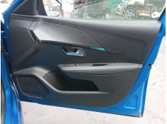 GUARNECIDO PUERTA DELANTERA DERECHA 