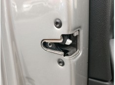 CERRADURA PUERTA DELANTERA IZQUIERDA 