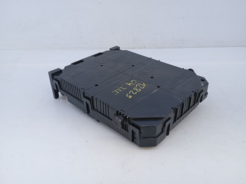Recambio de caja reles / fusibles para citroën c4 iii seduction referencia OEM IAM 984514128000  