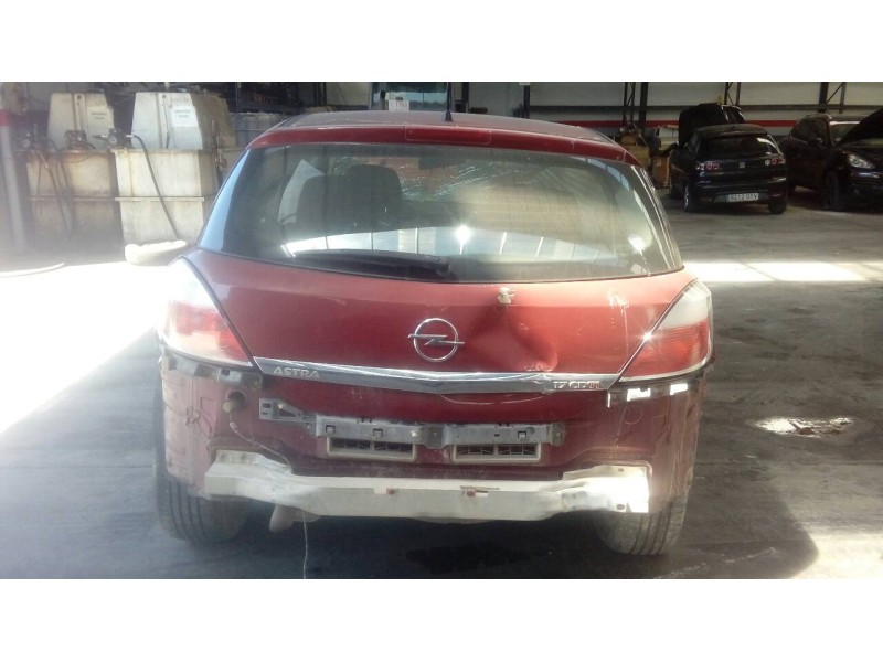opel astra h berlina del año 2006