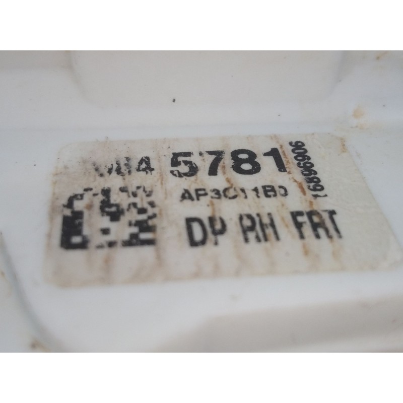 Recambio de cerradura puerta delantera derecha para mg mg zs suv 1.0 t-gdi referencia OEM IAM AP3C11B0  