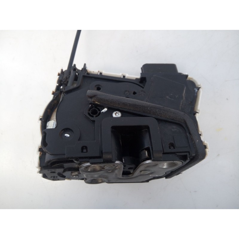 Recambio de cerradura puerta delantera derecha para mg mg zs suv 1.0 t-gdi referencia OEM IAM AP3C11B0  