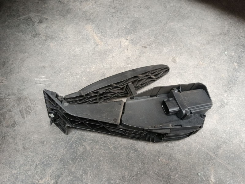 Recambio de pedal acelerador para mini mini (r56) cooper d referencia OEM IAM 679000901 6PV00937900 