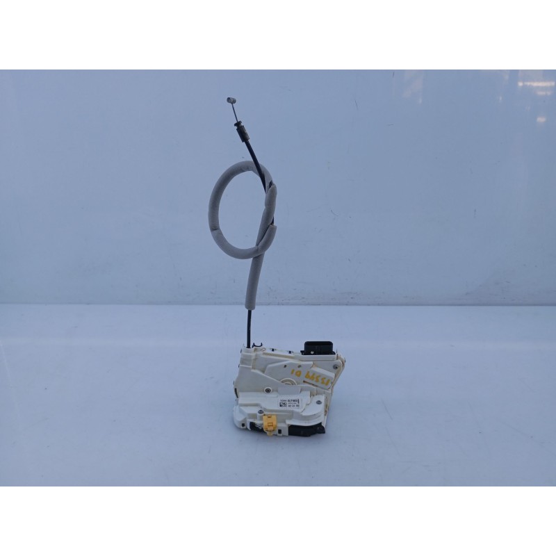 Recambio de cerradura puerta delantera izquierda para mg mg zs suv 1.0 t-gdi referencia OEM IAM 10845780  