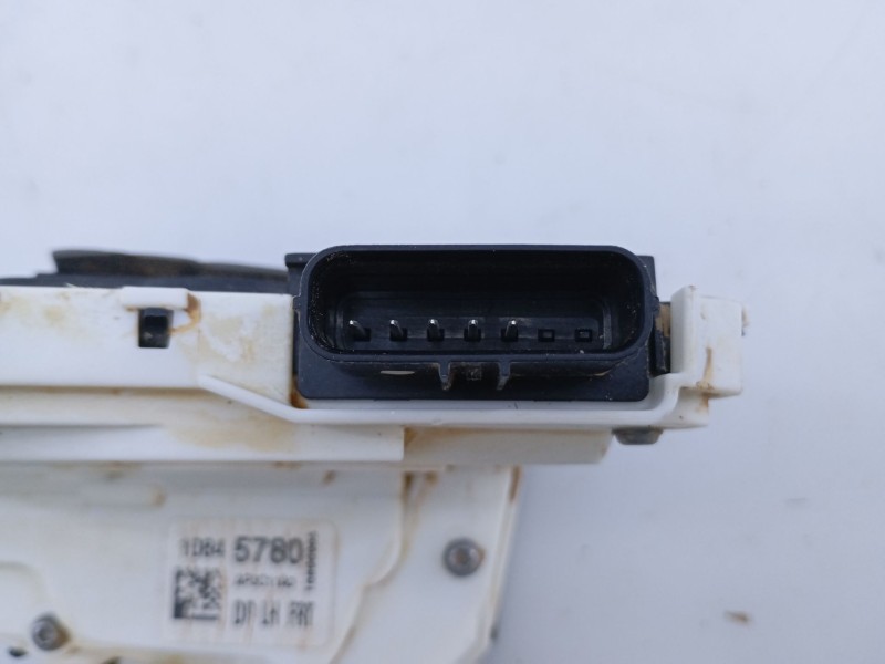 Recambio de cerradura puerta delantera izquierda para mg mg zs suv 1.0 t-gdi referencia OEM IAM 10845780  
