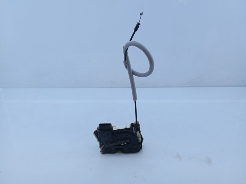 Recambio de cerradura puerta delantera izquierda para mg mg zs suv 1.0 t-gdi referencia OEM IAM 10845780  