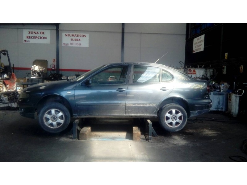 seat toledo (1m2) del año 2001