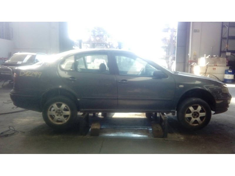 seat toledo (1m2) del año 2001