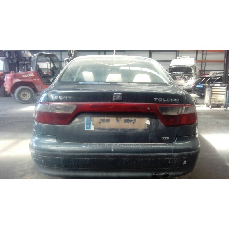 seat toledo (1m2) del año 2001