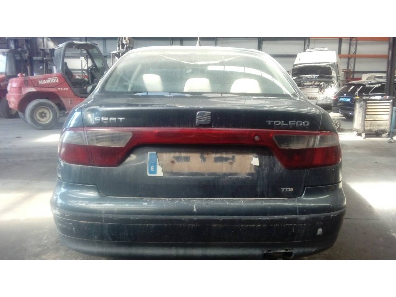 seat toledo (1m2) del año 2001
