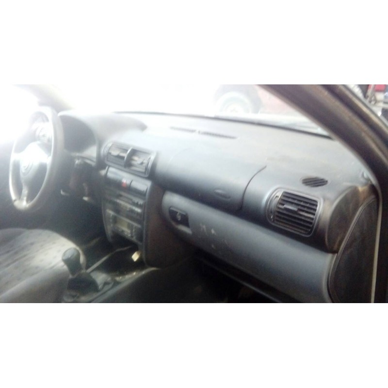 seat toledo (1m2) del año 2001