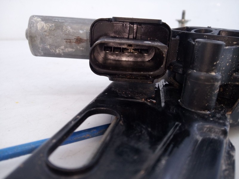 Recambio de elevalunas delantero derecho para bmw x1 (f48) sdrive 18 d referencia OEM IAM 13262410  