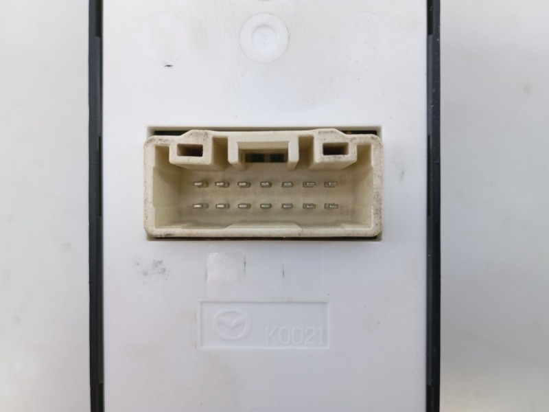 Recambio de mando elevalunas delantero izquierdo para mazda cx-5 (kf) 2.0 referencia OEM IAM   