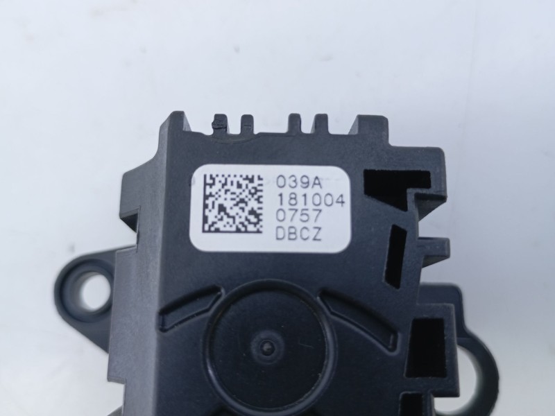 Recambio de mando limpia para mini countryman (f60) cooper referencia OEM IAM 039A181004  