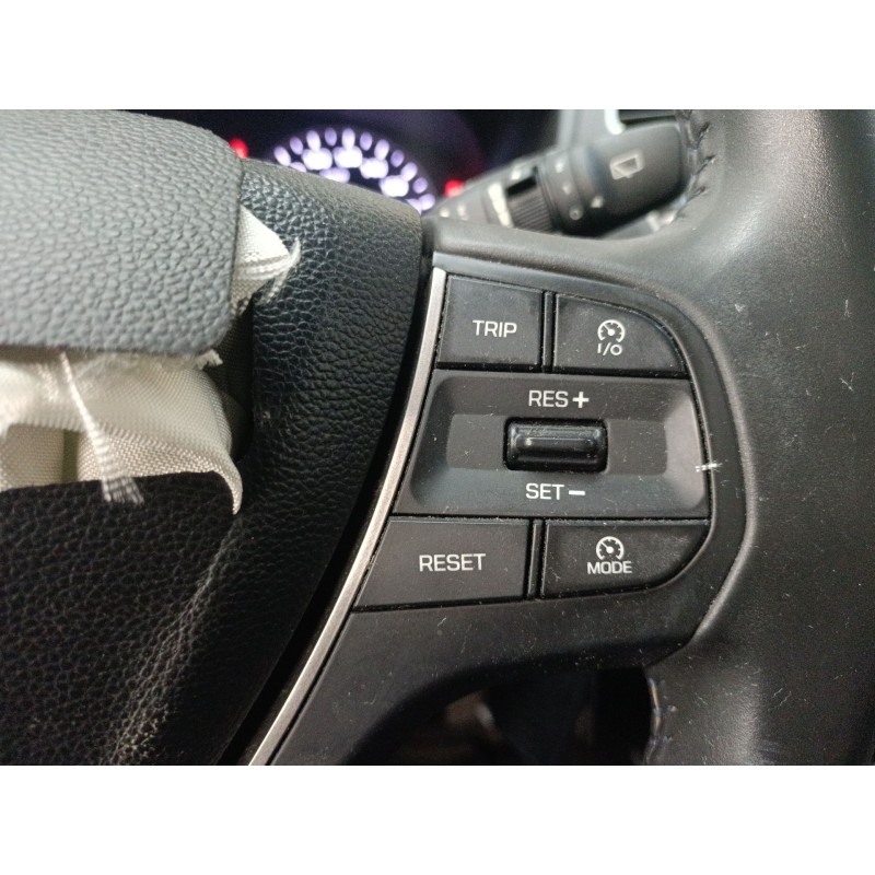 Recambio de volante para hyundai i20 ii (gb, ib) 1.0 t-gdi referencia OEM IAM   