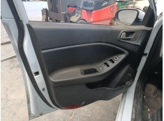 GUARNECIDO PUERTA DELANTERA IZQUIERDA 