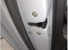 CERRADURA PUERTA TRASERA IZQUIERDA 