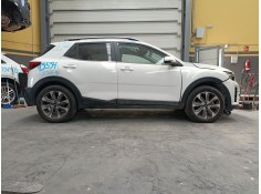 KIA STONIC (YB)