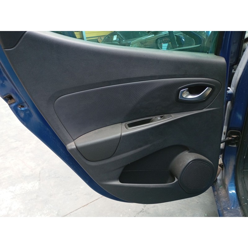 Recambio de guarnecido puerta trasera izquierda para renault clio iv (bh_) 1.5 dci 90 referencia OEM IAM   