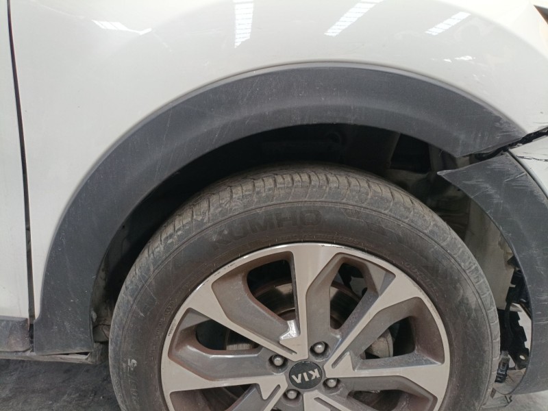 Recambio de aletin delantero derecho para kia stonic (yb) 1.0 t-gdi referencia OEM IAM   