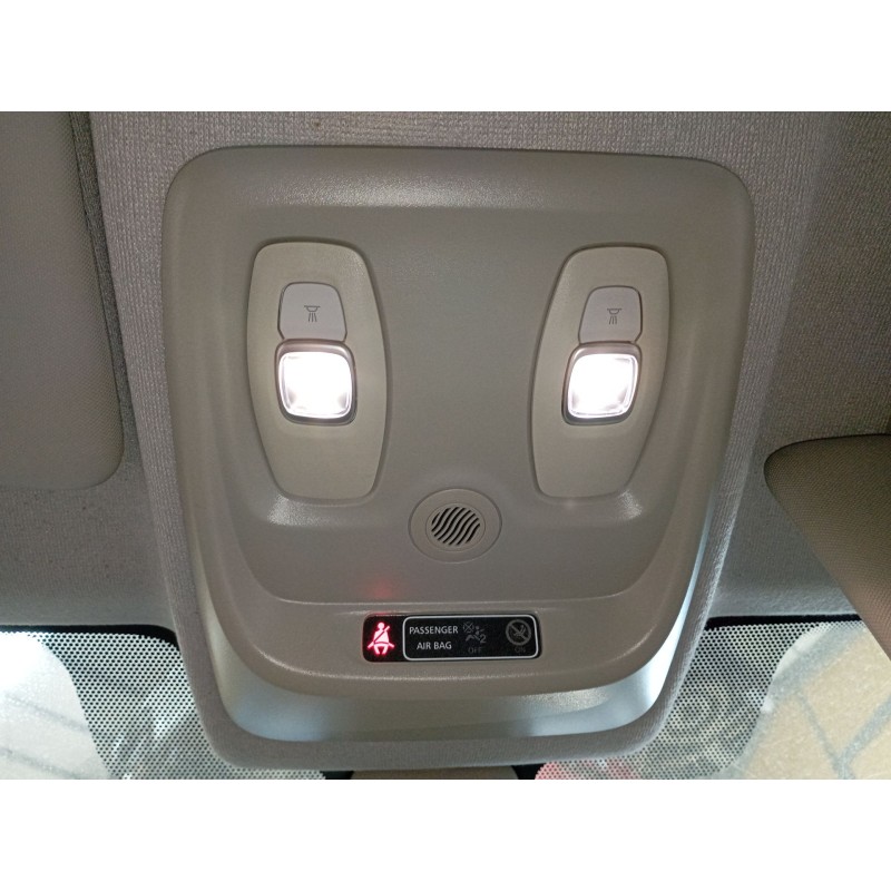 Recambio de luz interior para renault clio iv (bh_) 1.5 dci 90 referencia OEM IAM   
