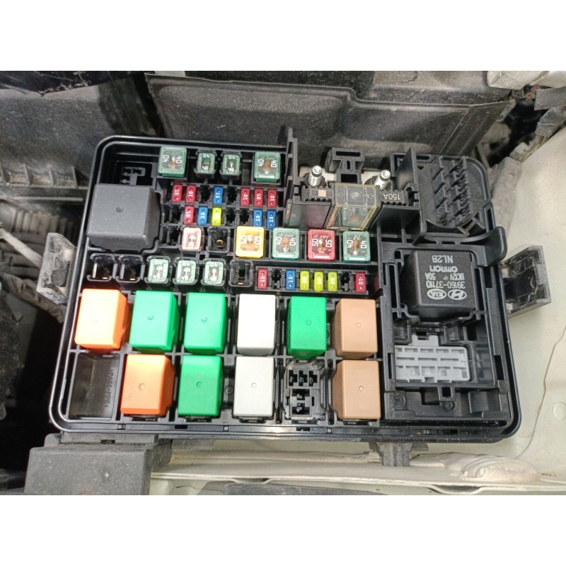 Recambio de caja reles / fusibles para kia stonic (yb) 1.0 t-gdi referencia OEM IAM   